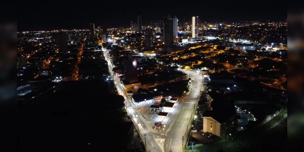 Prefeitura finaliza iluminação em LED na Avenida Visconde de Mauá