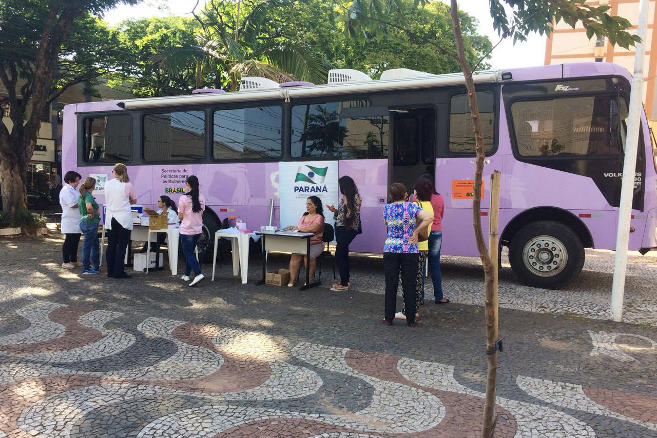 Ônibus lilás leva atendimento para as mulheres no Paraná
