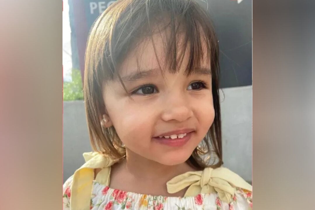 Criança de 3 anos morre atropelada por ônibus escolar 