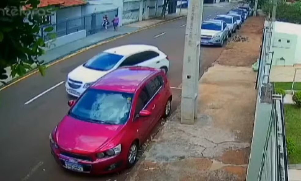 Velozes e furiosos: Motorista de aplicativo leva embora mala de passageira em Londrina