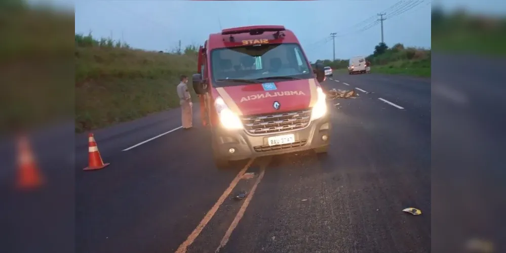 Motociclista sofre acidente e morre atropelada na PR-444