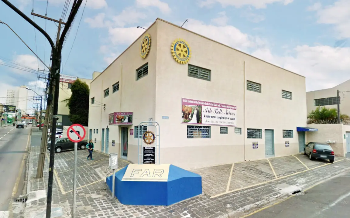 Rotary Club promove bazar com itens doados pela Receita Federal