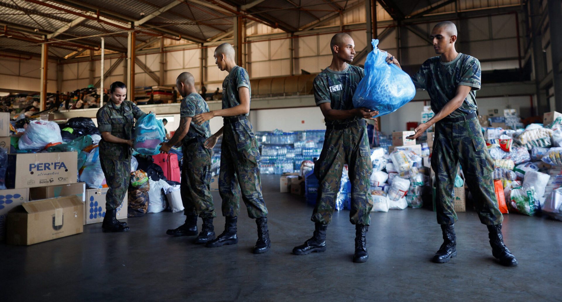 Quase 70 mil pessoas estão em abrigos gaúchos devido às fortes chuvas