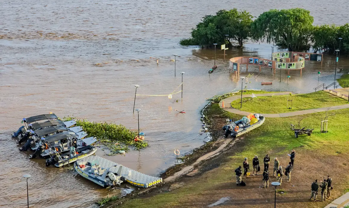 Sobe para 154 o número de mortos por causa das chuvas no RS