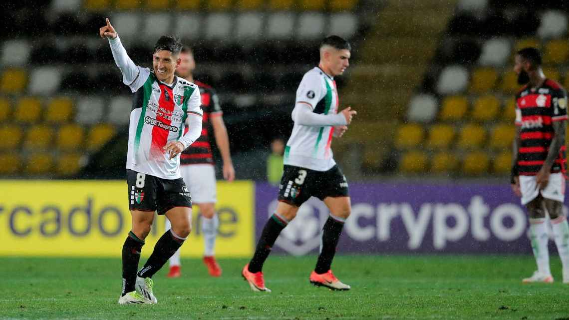 Flamengo joga mal, perde para o Palestino na Libertadores e aumenta a pressão sobre Tite