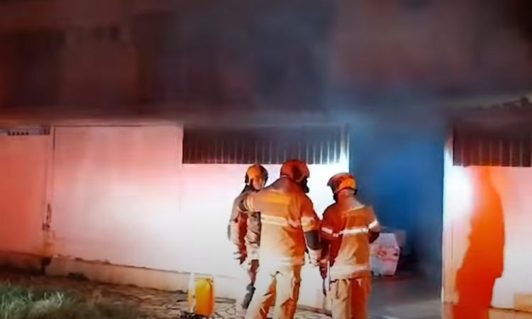 Incêndio em pousada deixa duas pessoas mortas