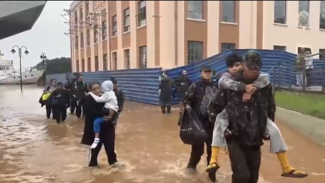 Vídeo: Exército Brasileiro intensifica ações de resgate aos desabrigados pelas chuvas no RS