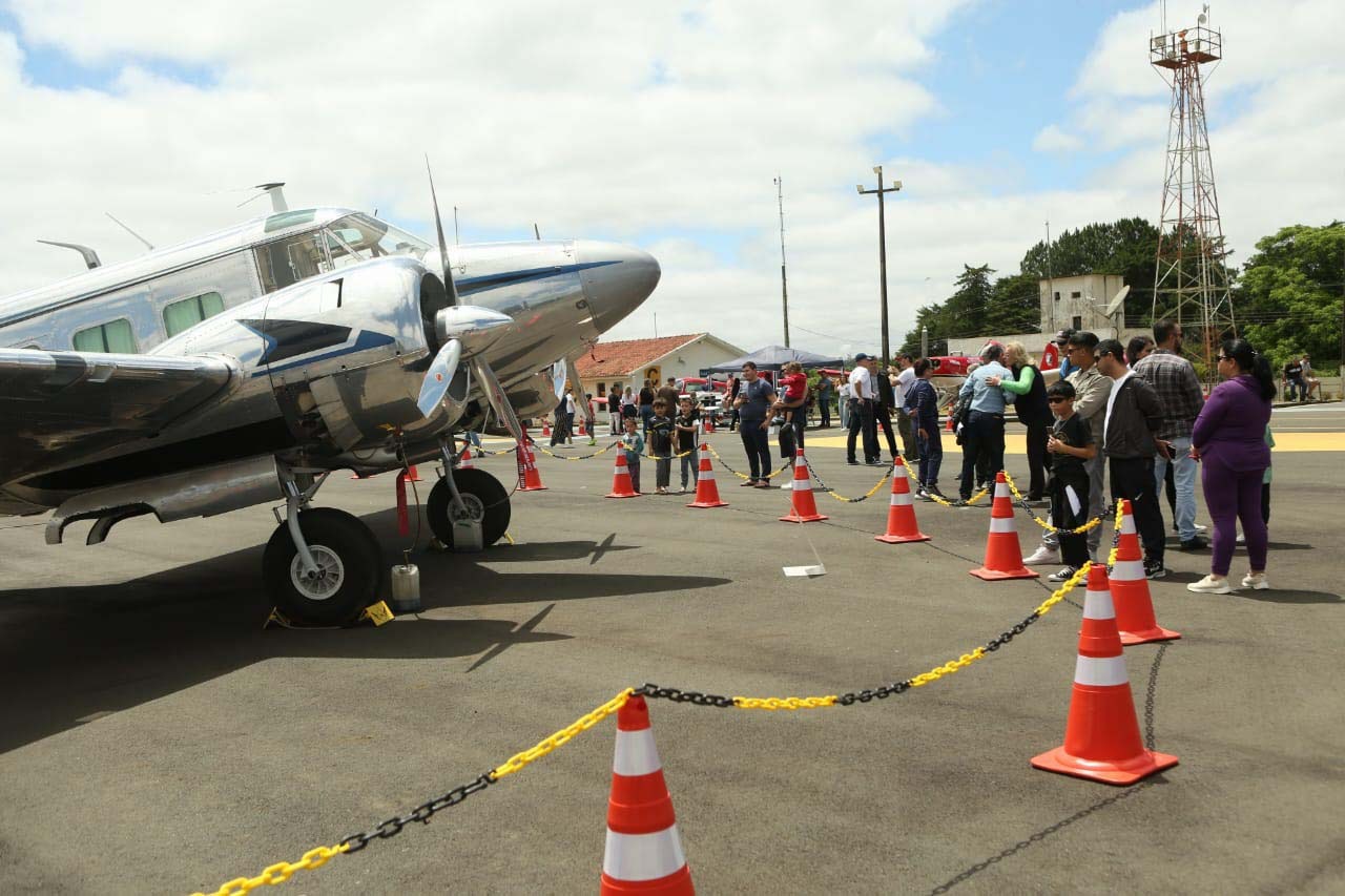 Ponta Grossa terá exposição com 40 aeronaves de vários modelos e saltos de paraquedas