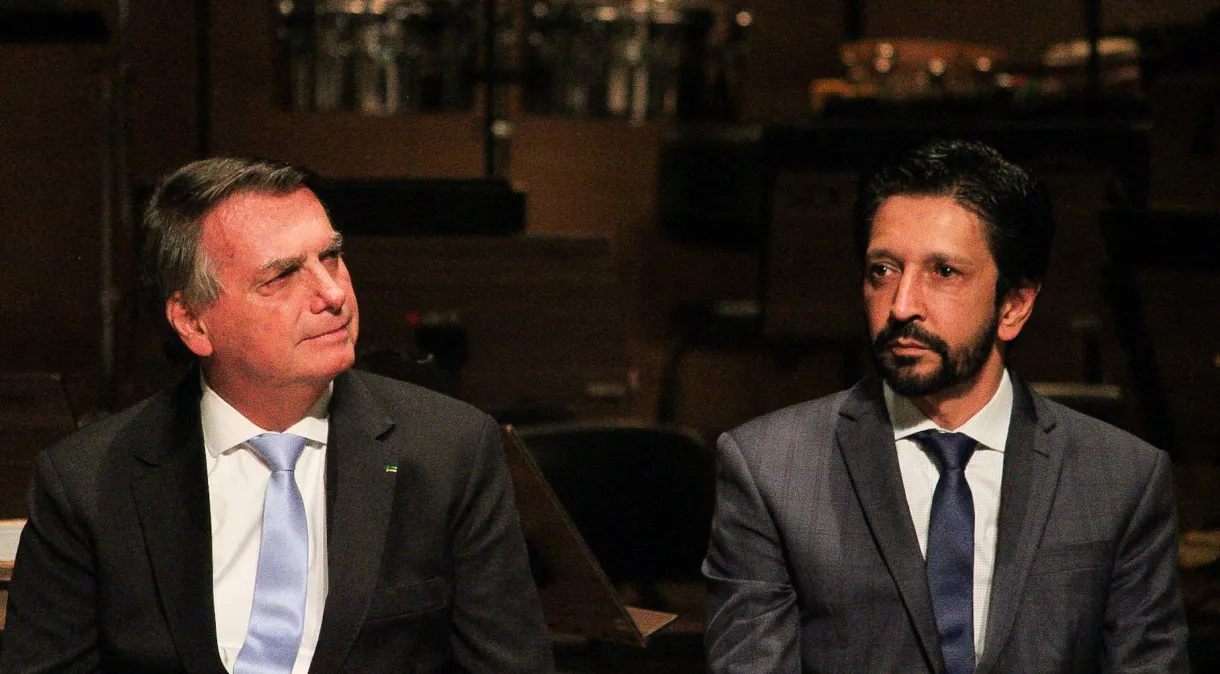 Ricardo Nunes sela aliança ao aceitar vice indicado por Bolsonaro