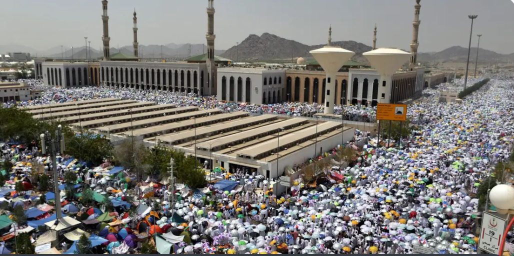 Mortes em peregrinação a Meca ultrapassa mil