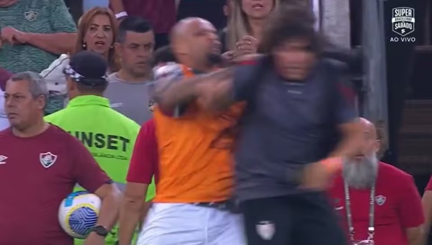 Assessor do Atlético-GO é agredido por Felipe Melo durante partida