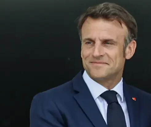 Macron dissolve parlamento francês após derrota nas eleições