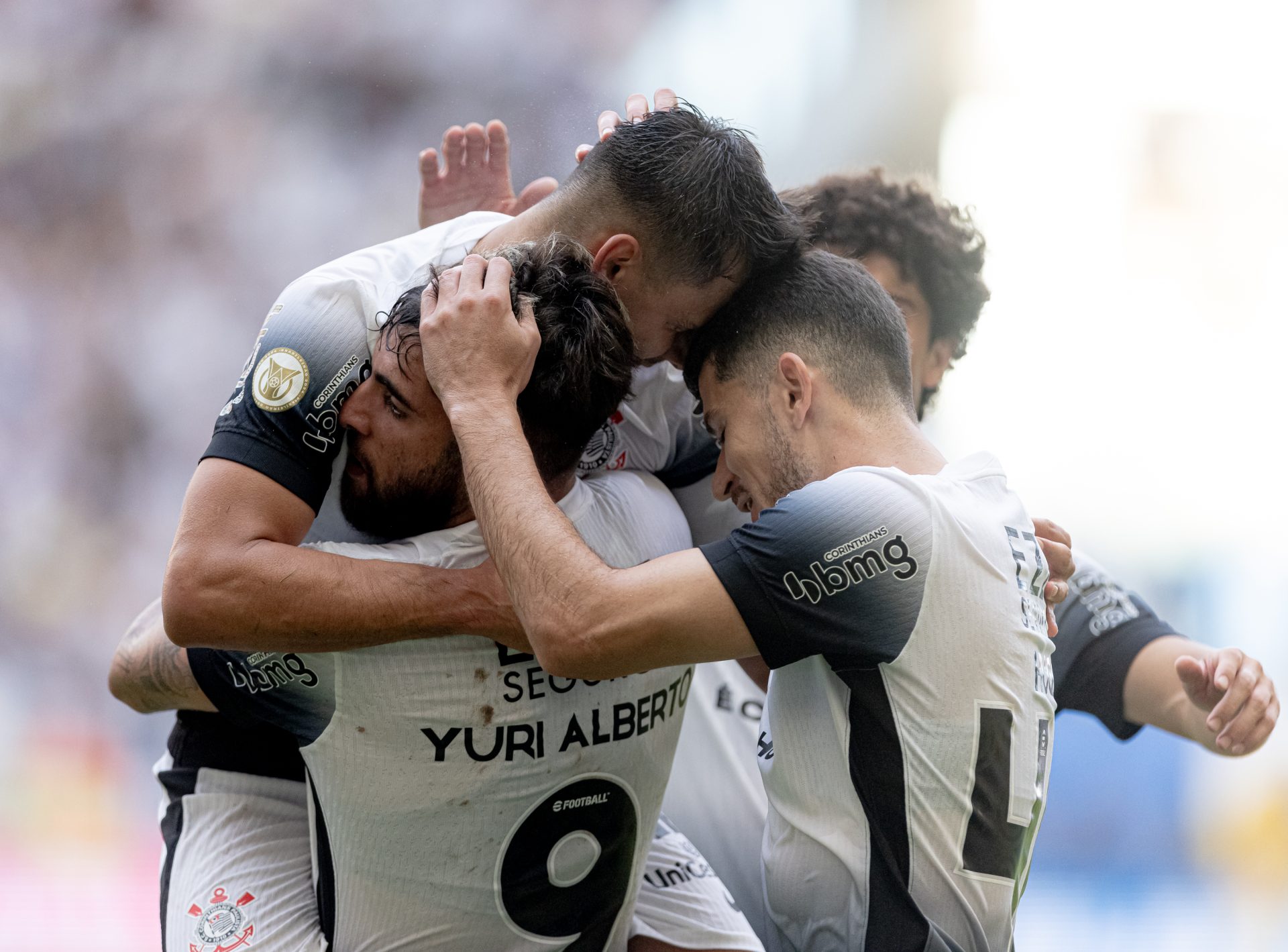 Timão supera o Bahia fora e vence a segunda seguida no Brasileirão