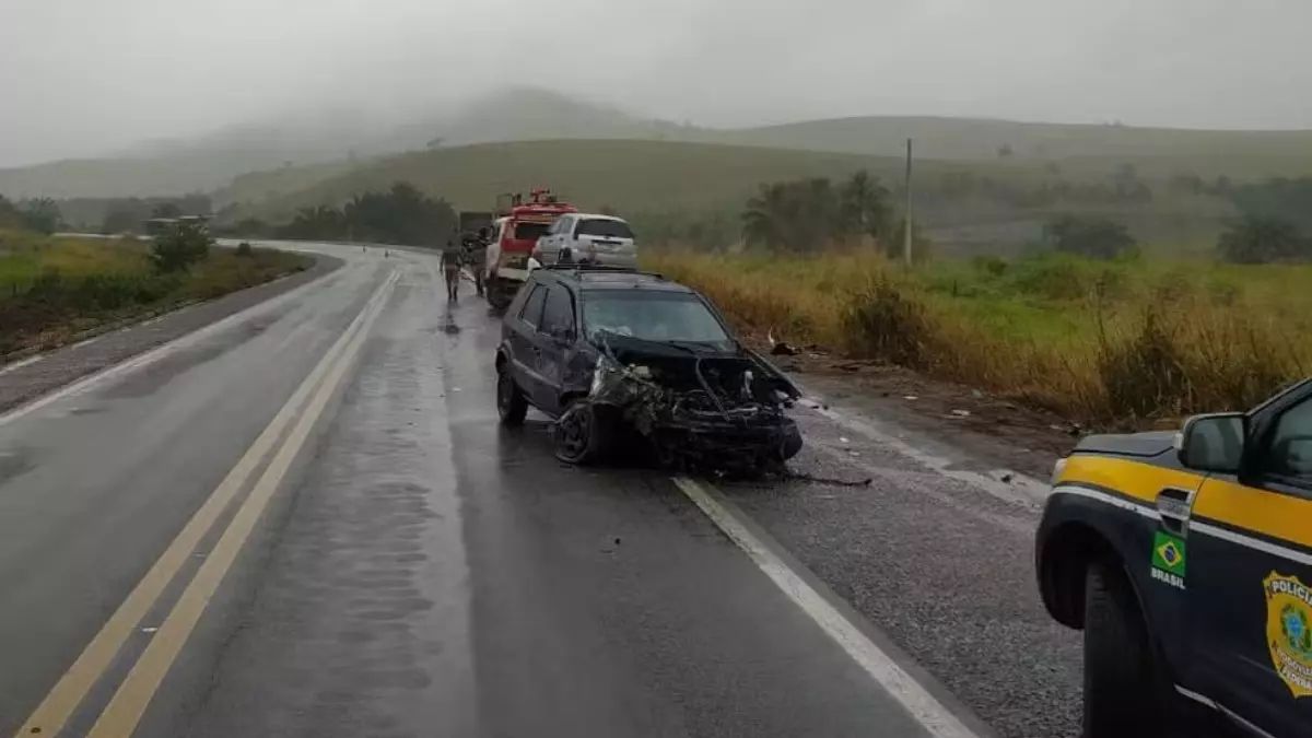 Irmãos morrem em acidente ao voltar de velório do próprio pai