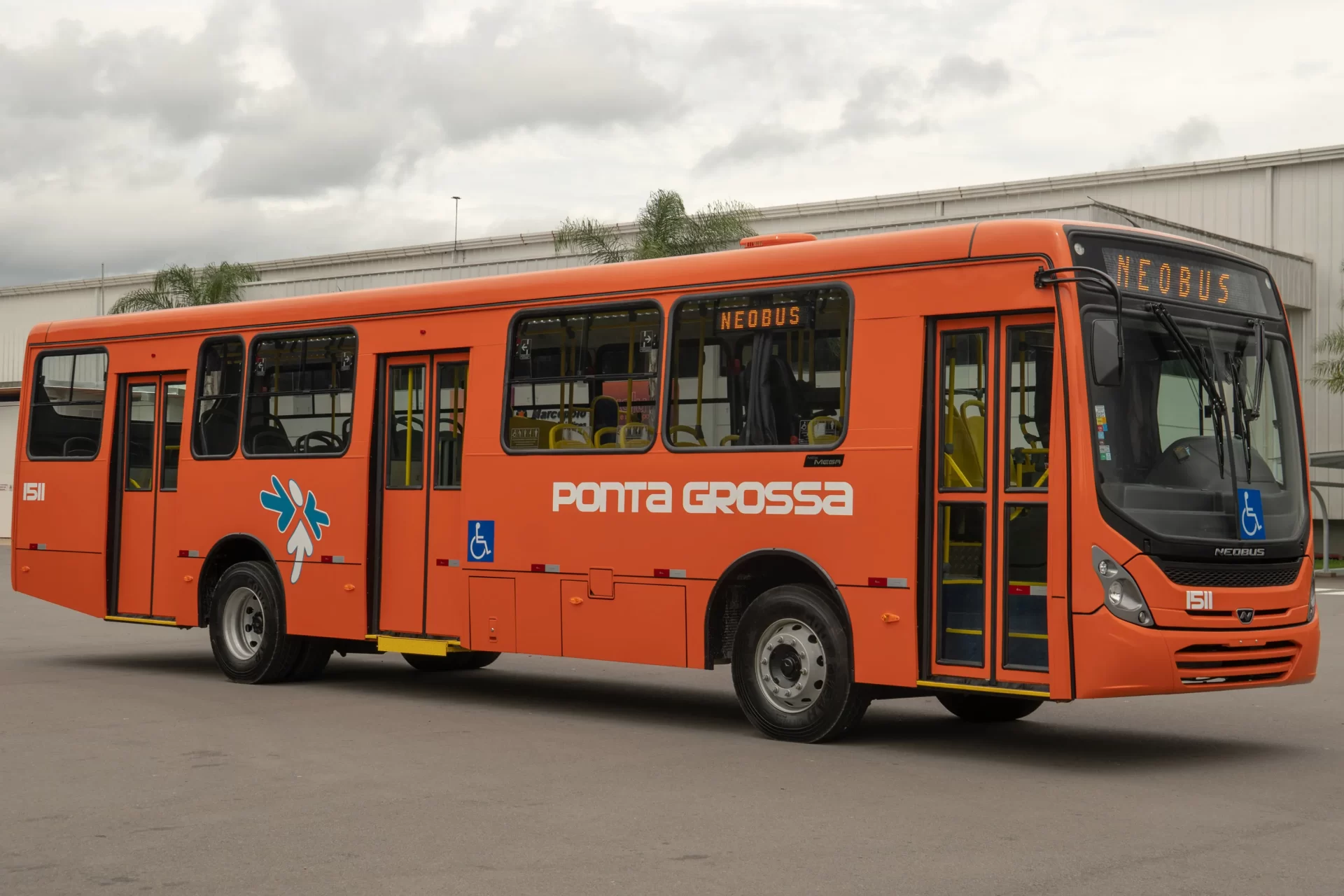 Ônibus de Ponta Grossa passam a aceitar pagamento com cartão de débito e crédito