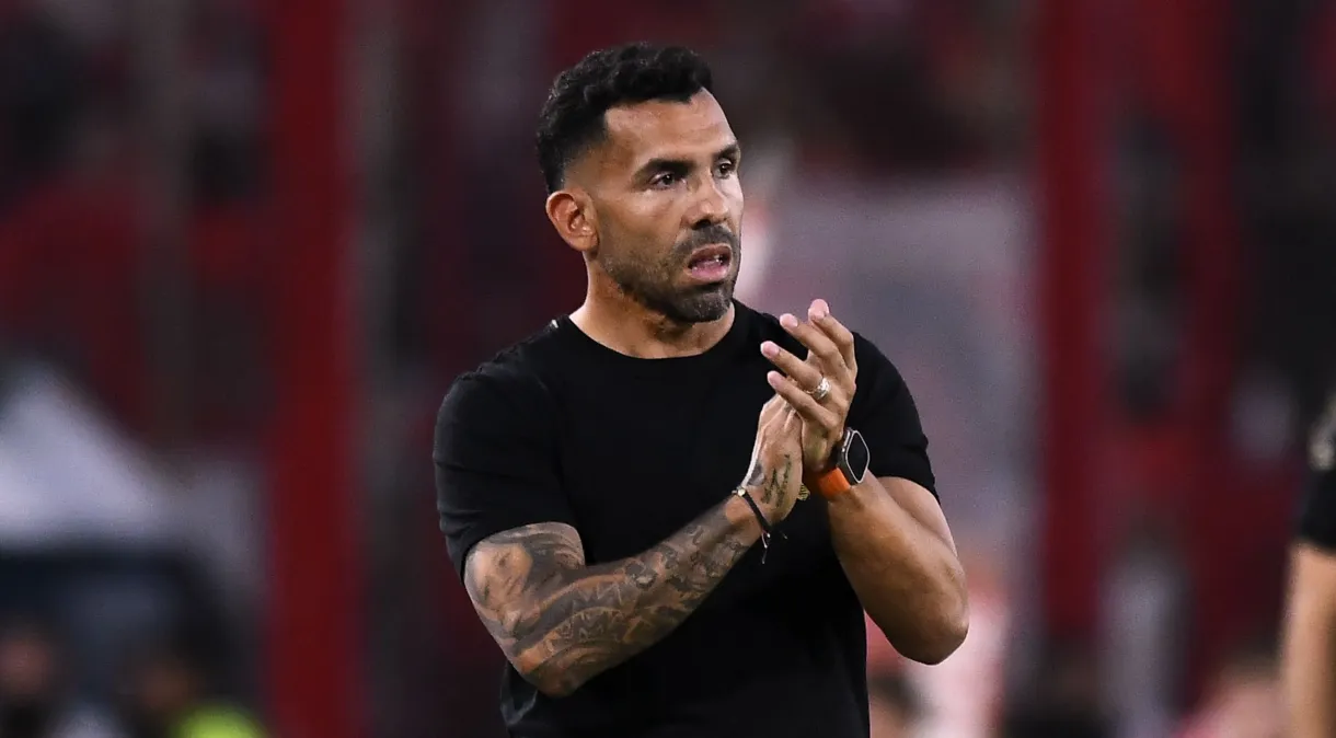 Carlitos Tévez é oferecido ao Corinthians