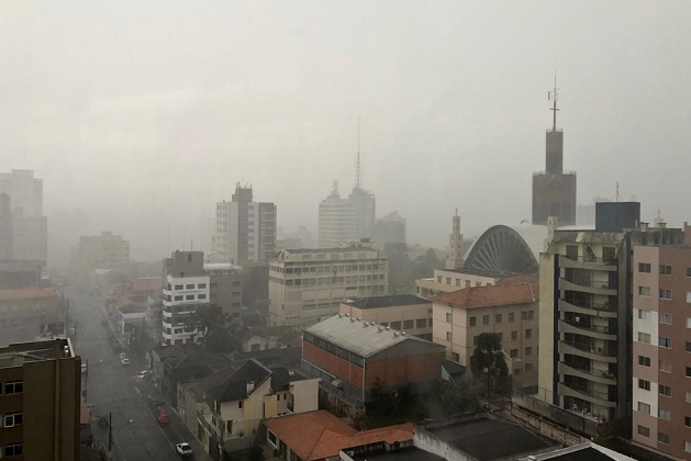 Chuva dá as caras em Ponta Grossa após dias ensolarados