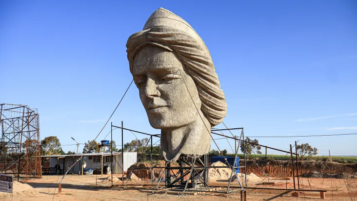 Maior estátua católica do mundo está sendo construída no Brasil