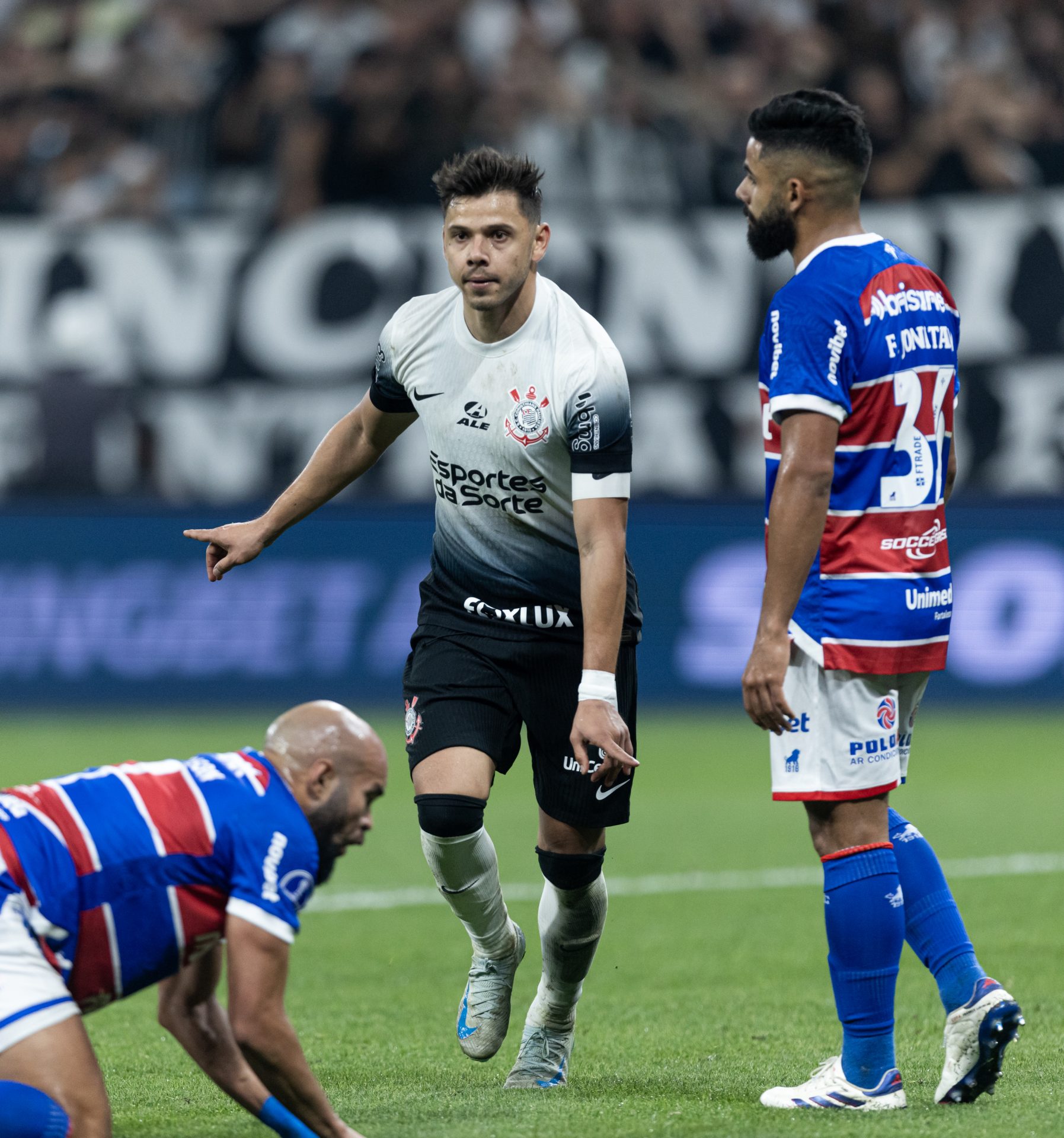 Corinthians vence com ‘autoridade’ e avança para as semifinais da Sul-Americana