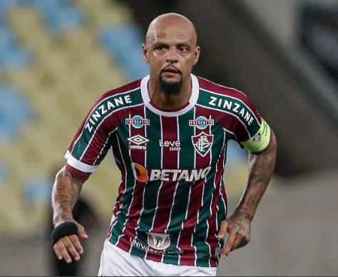 Felipe Melo é investigado por intimidar adolescente no RJ