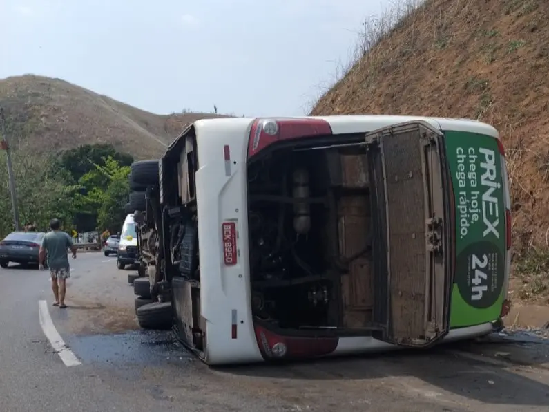 Empresa contrata perito para investigar acidente com ônibus do Coritiba Crocodiles