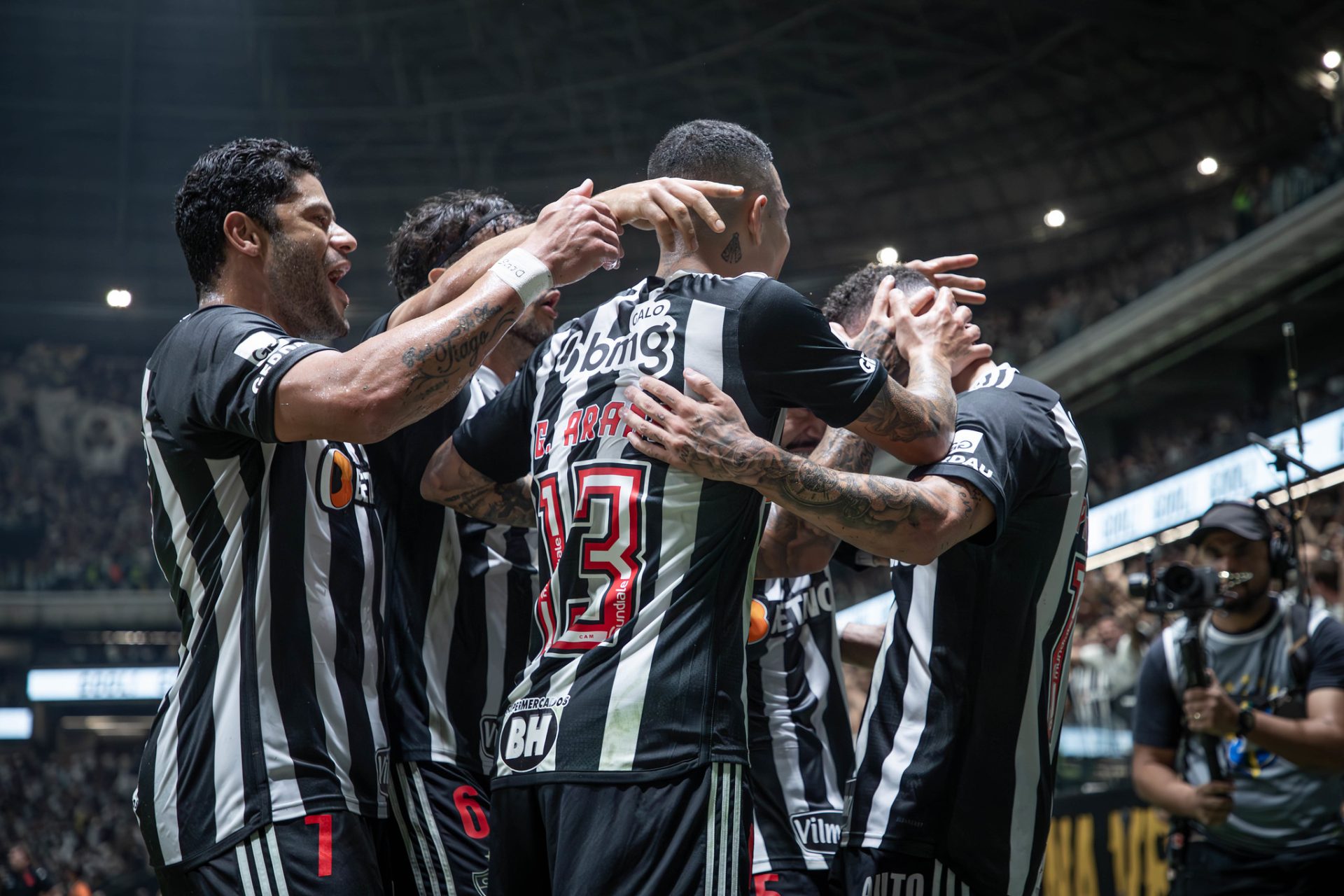 Galo vence o Vasco de virada no primeiro jogo da semifinal da Copa do Brasil