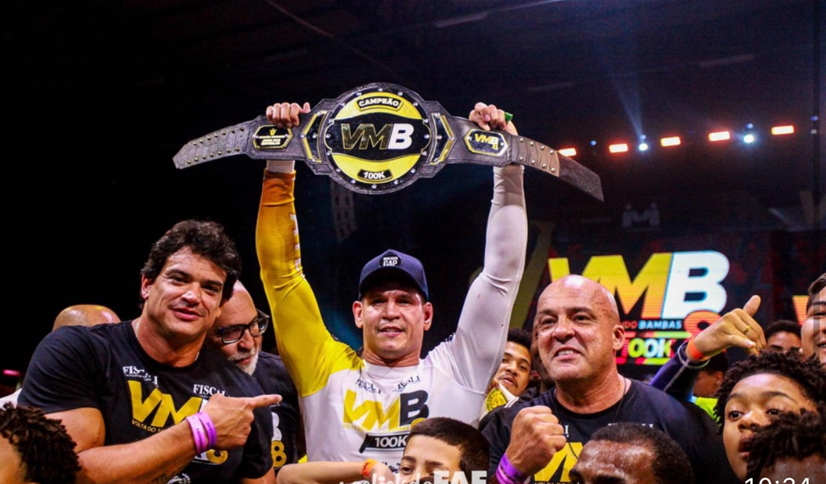 Cezar Mutante vence revanche contra Sergio Moraes e celebra capoeira no VMB 100k