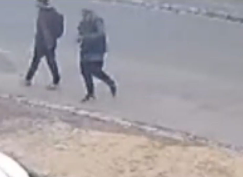 Vídeo: Dono de empresa é assaltado após dar água ao casal do crime em Ponta Grossa