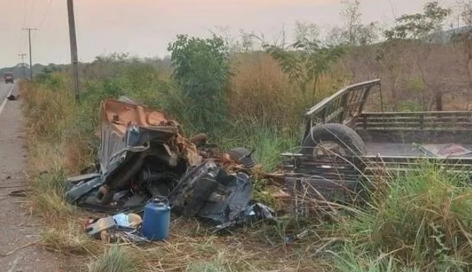 Após acidente grave em rodovia, homem mata sobreviventes