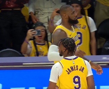 Lebron James e seu filho fazem história ao jogarem juntos na NBA