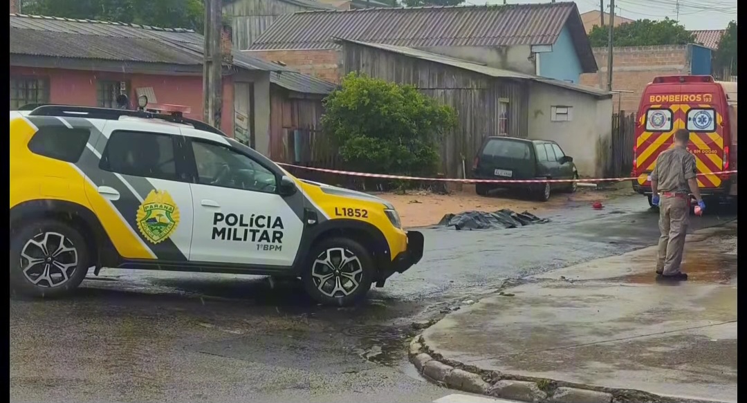 Homem é assassinado a facadas em Castro