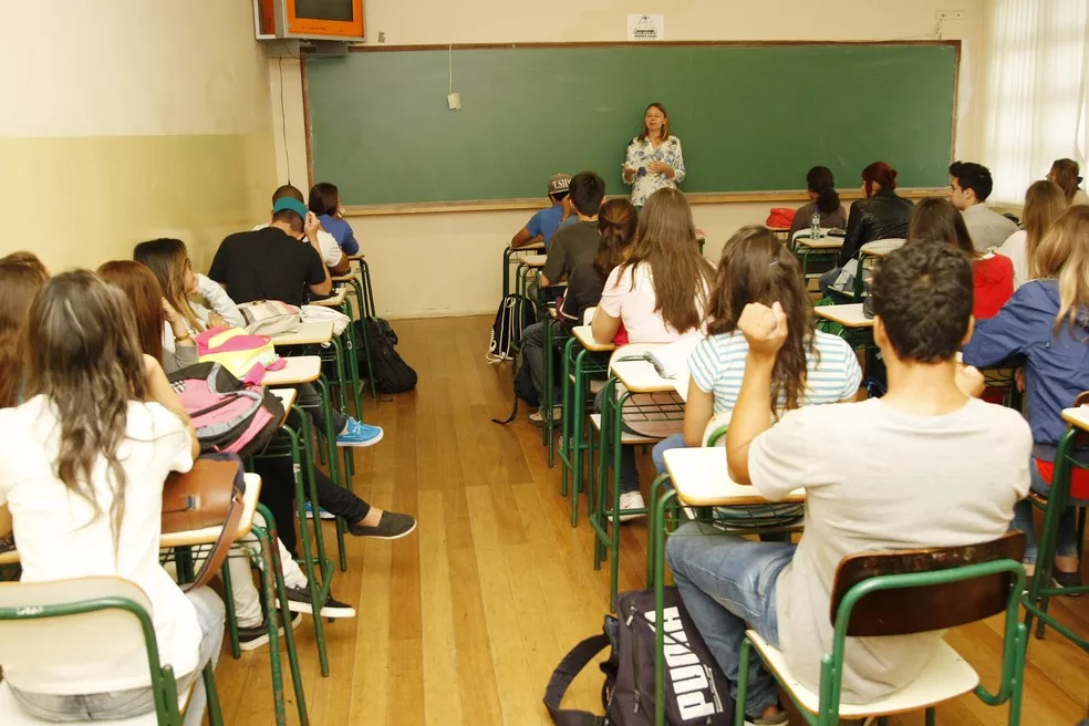 Prazo de rematrícula nos colégios estaduais já começou