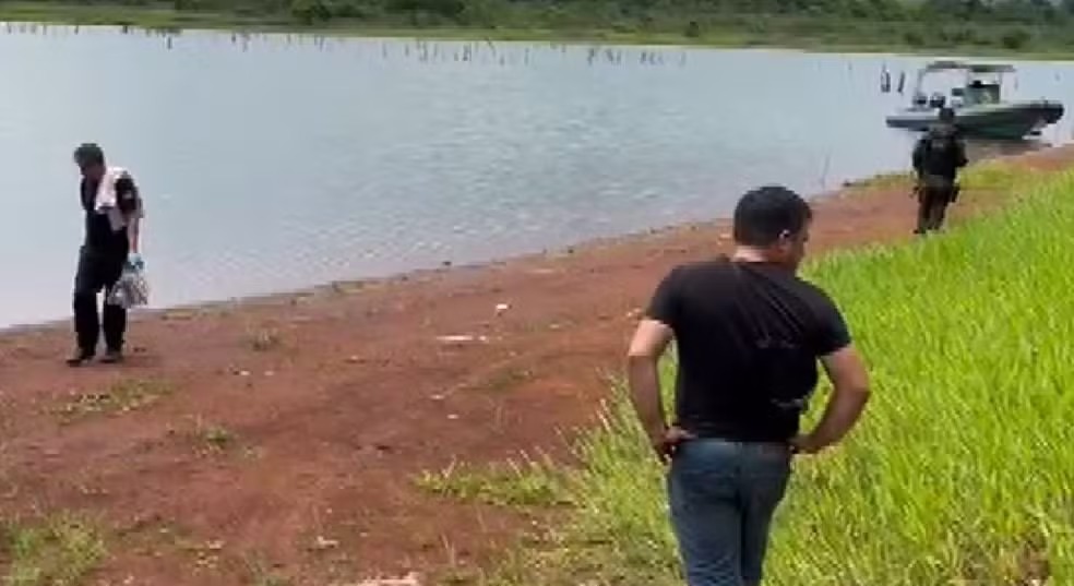 Adolescente é encontrado morto no lago de Itaipu com marca de tiro na nuca