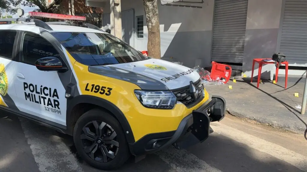 Homem morre e duas mulheres ficam feridas em ataque a tiros no PR