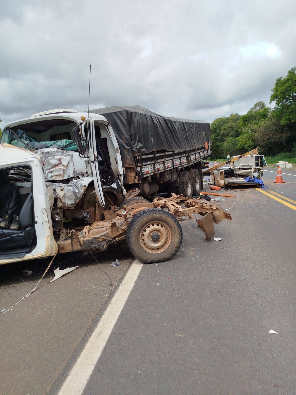 Colisão na PR 151, deixa rapaz ferido