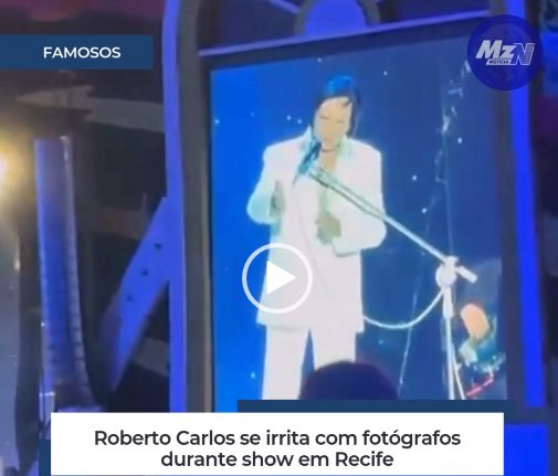 VÍDEO: Roberto Carlos se irrita com fotógrafos em show no Recife