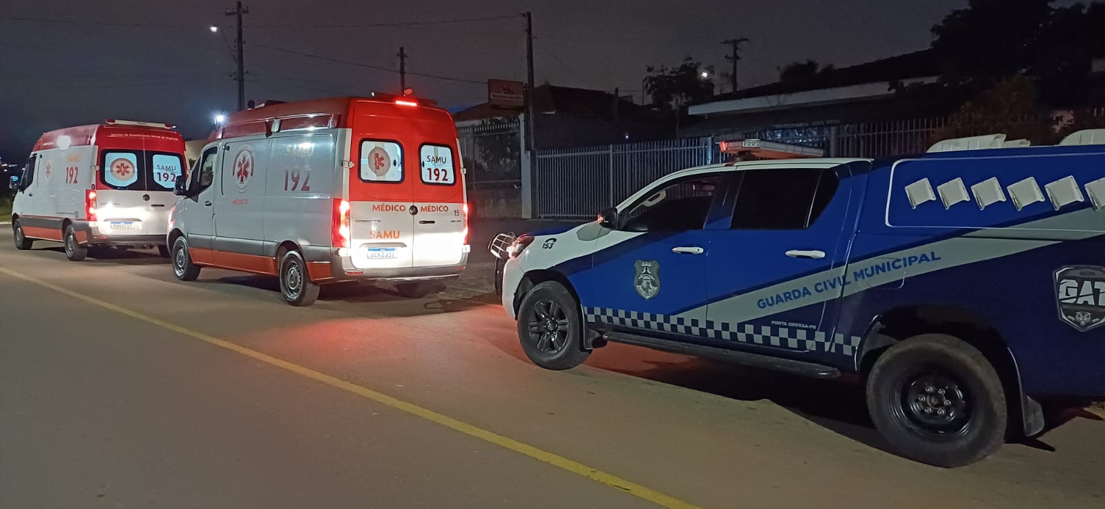 Adolescente de 17 anos é suspeito de atirar e ferir homem durante a madrugada em PG