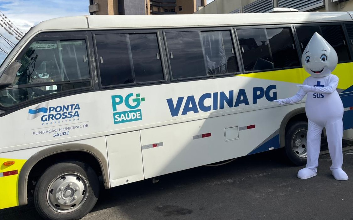 Com a presença de Zé Gotinha, Ônibus da Vacina reinicia atendimentos aos sábados