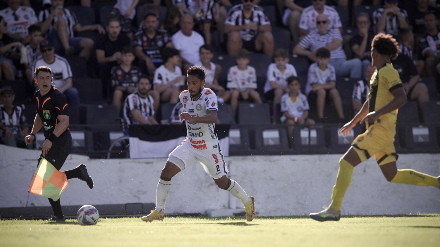 Operário joga amanhã contra rival que busca a liderança do Campeonato Paranaense