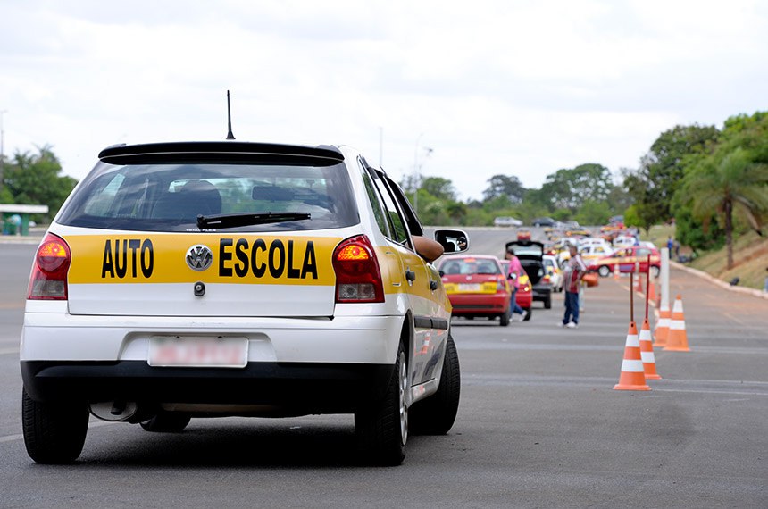 Projeto propõe exame toxicológico pelo SUS para motoristas