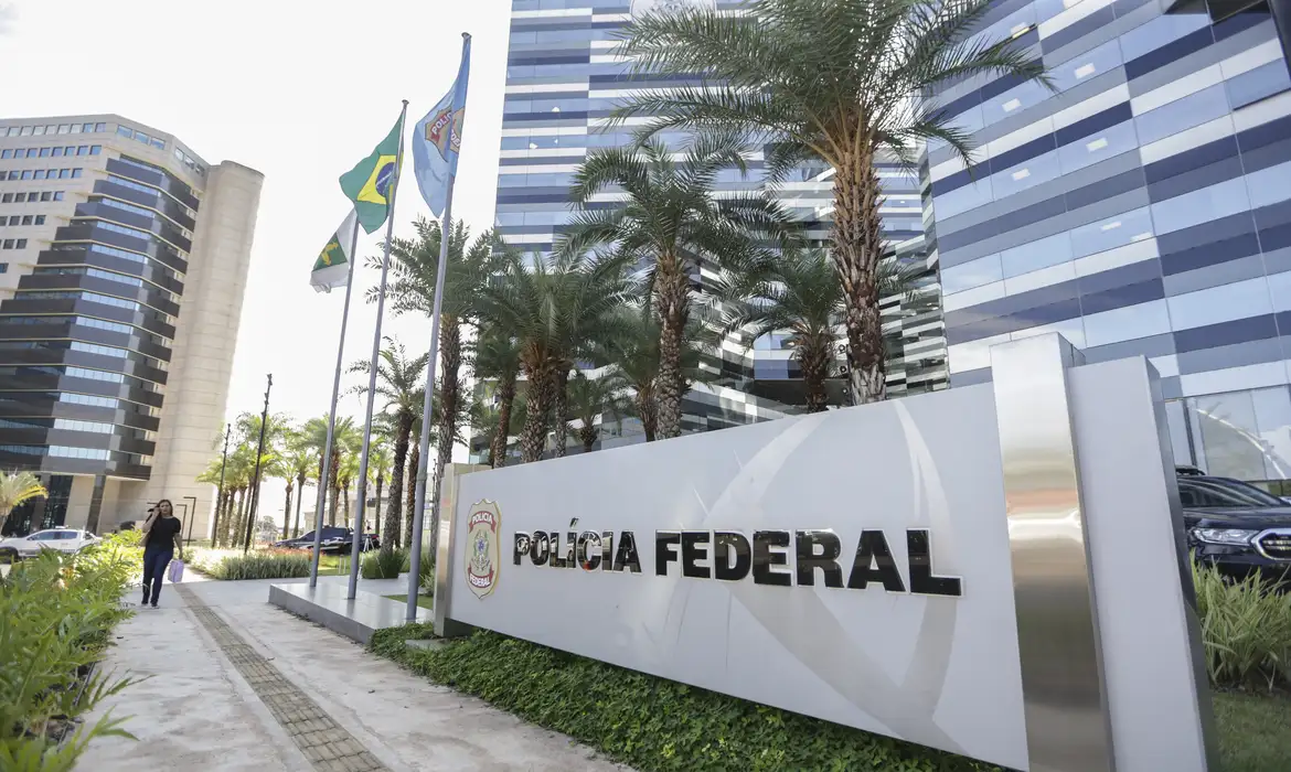 Polícia Federal autoriza concurso com mil vagas para carreira policial