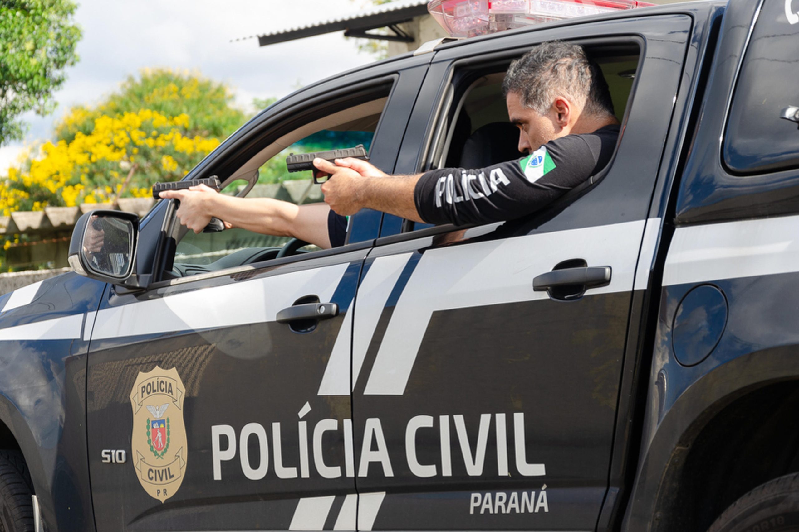 Polícia Civil desarticula grupo especializado em furtos de veículos a diesel no PR