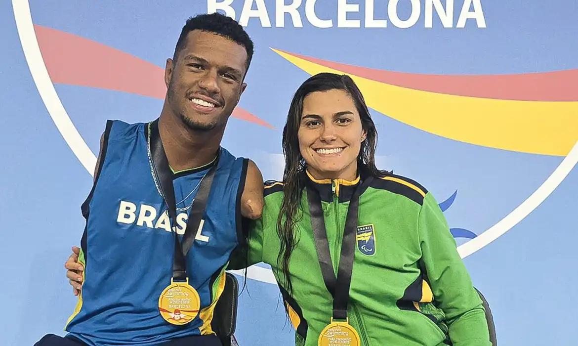 Nadadores brasileiros ganham mais ouros na World Series em Barcelona