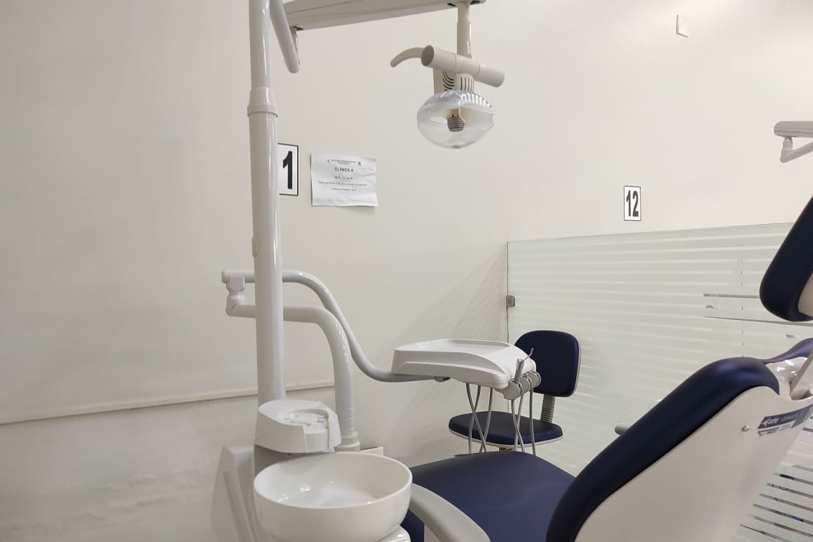 Gaeco cumpre mandados e investiga possível comércio ilegal de produtos e equipamentos odontológicos em PG