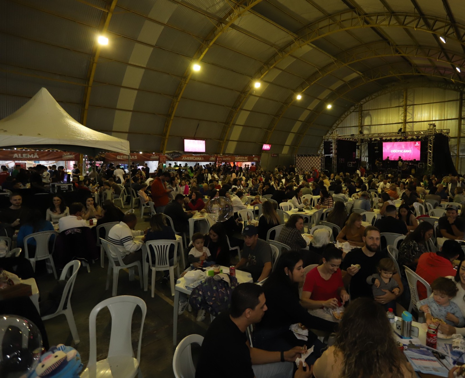 Festa das Nações começa neste sábado em PG