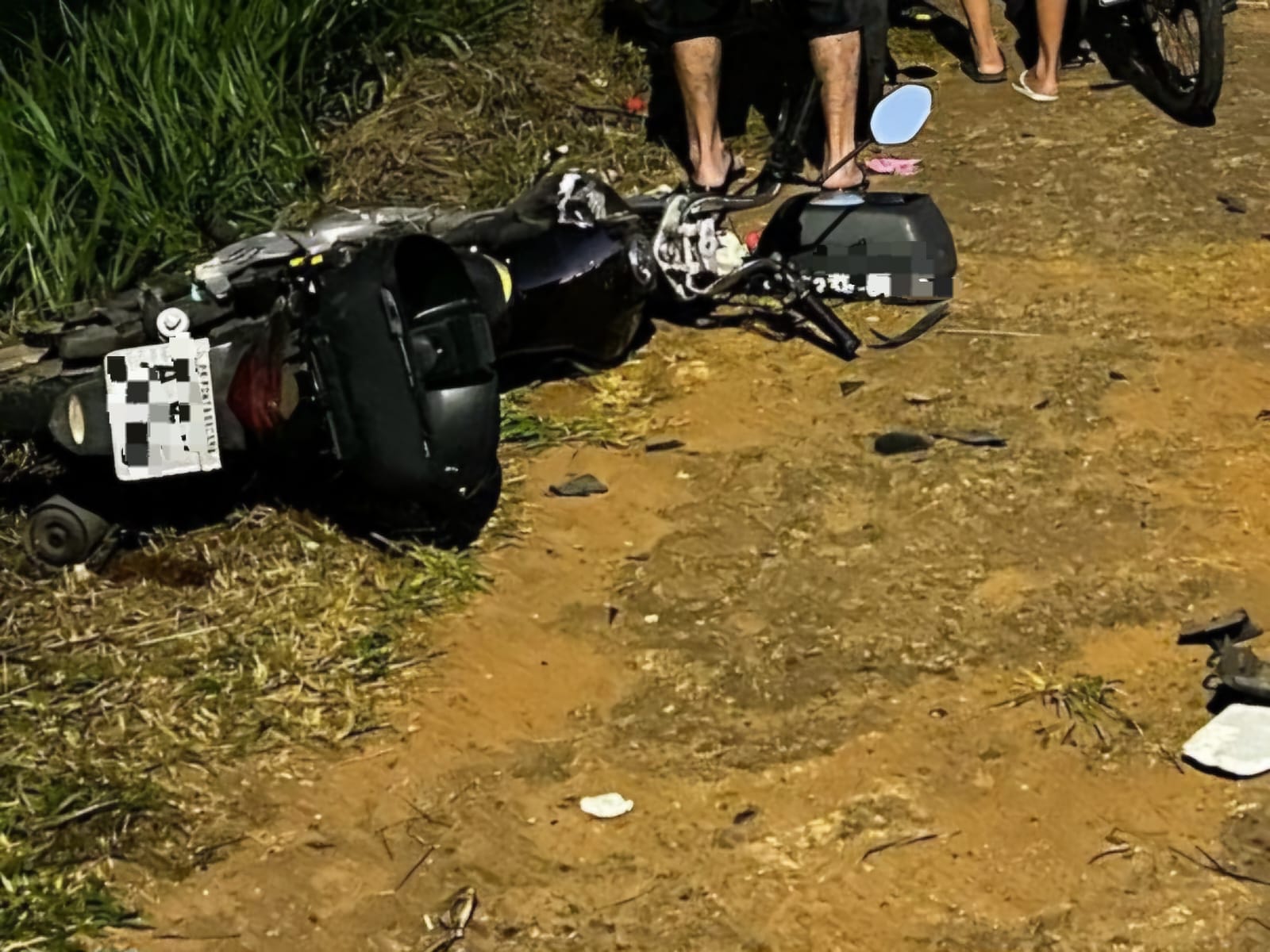 Motorista é agredido após se envolver em acidente que deixou motociclista gravemente ferido em PG