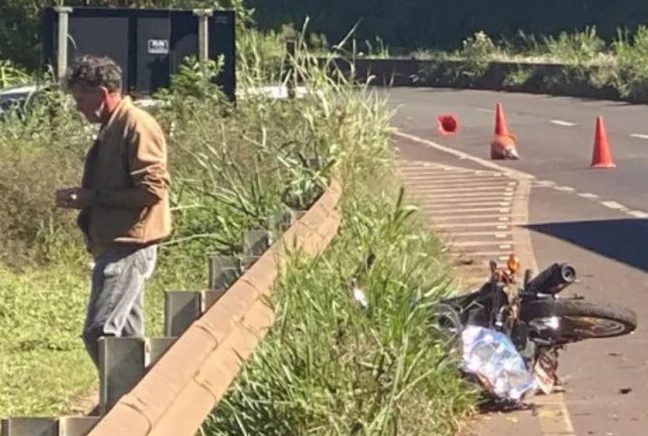 Motociclista morre após colidir contra caminhão na BR-376