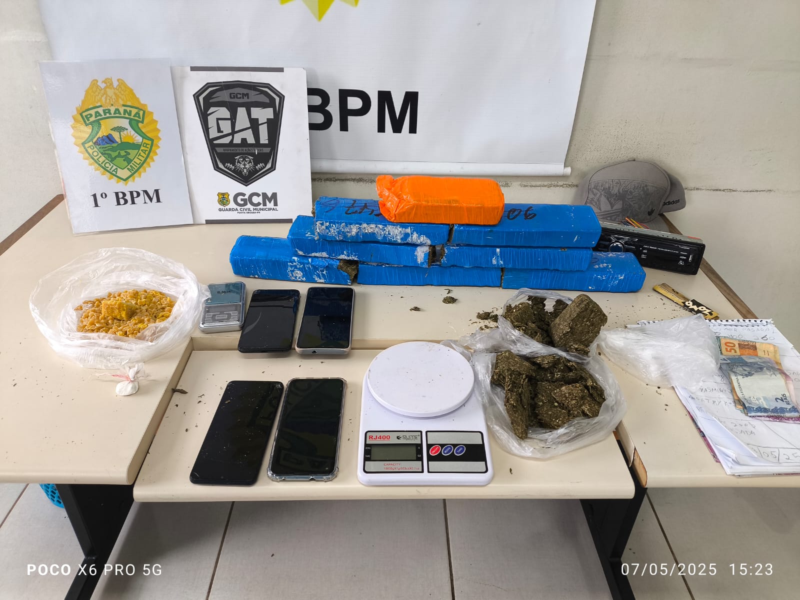 GCM e PM atendem ocorrência de furto à residência e encontram ponto de tráfico de drogas em Olarias