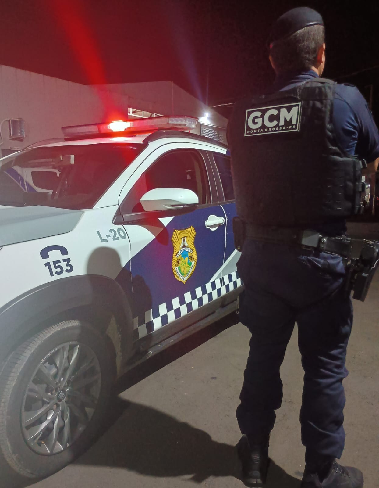 Homem fica preso em chaminé ao tentar furtar residência no bairro Órfãs, em Ponta Grossa