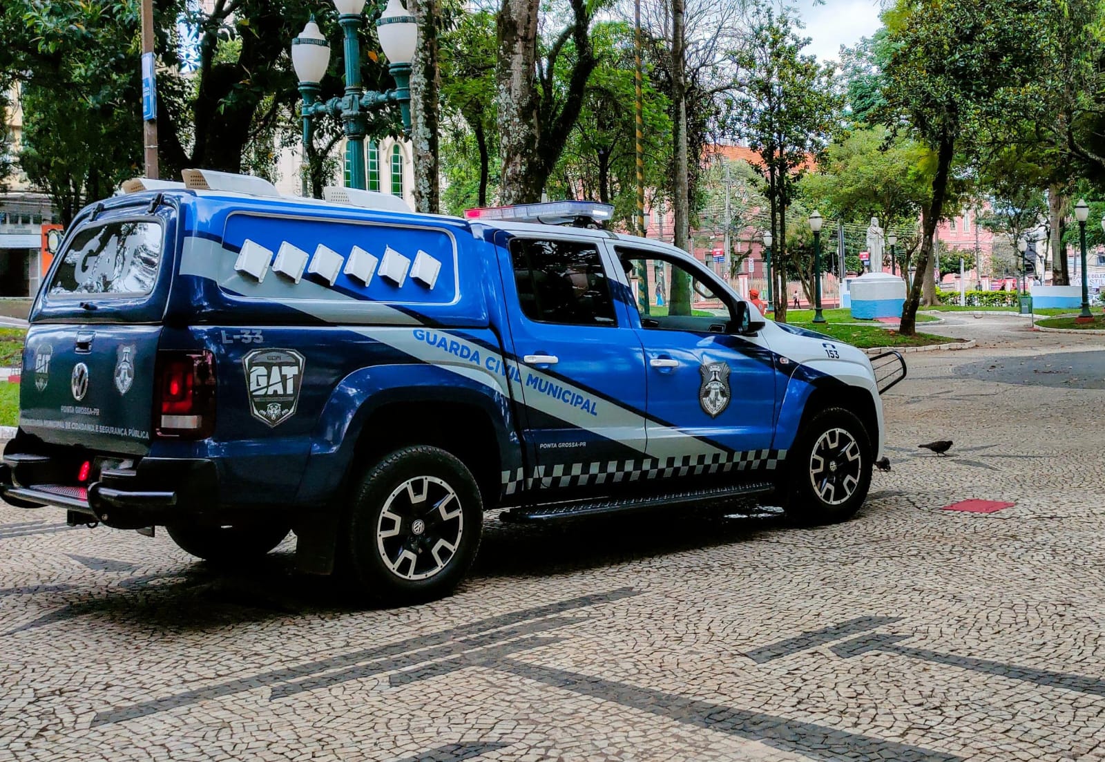 Flanelinha é preso após furtar carteira e gastar mais de R$ 1 mil com o cartão da vítima no Centro de Ponta Grossa